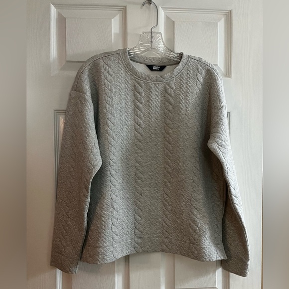 Lands' End/women’s NWT Light Gray Cable Sweatshirt Size S - Picture 2 of 6